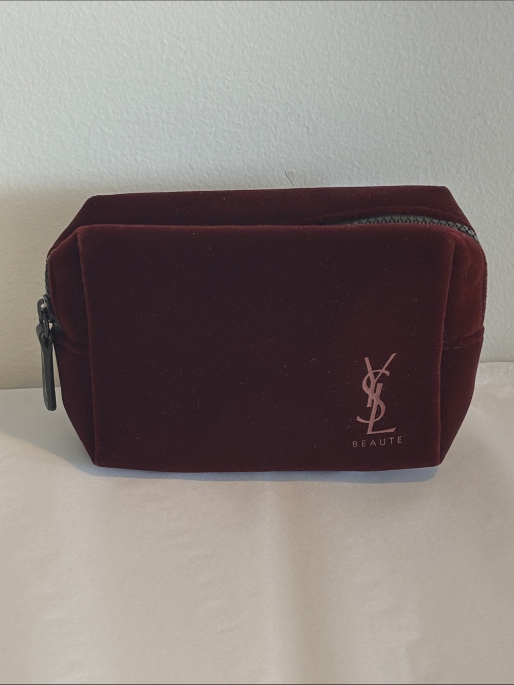 YSL Yves Saint Laurent Beaute Burgundy Velvet Cosmetic Pouch zip make up bag